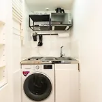 - Moderne - Netflix & Wifi * Paříž