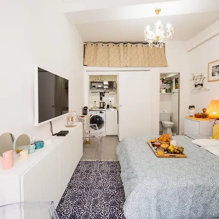 - Moderne - Netflix & Wifi Apartman Párizs