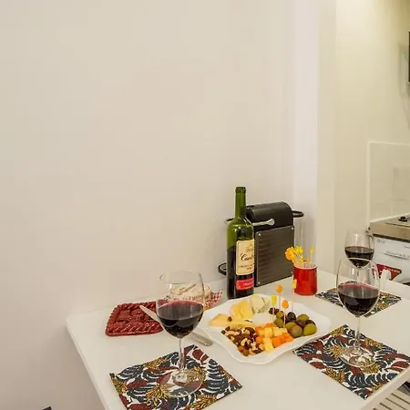 - Moderne - Netflix & Wifi * Paris