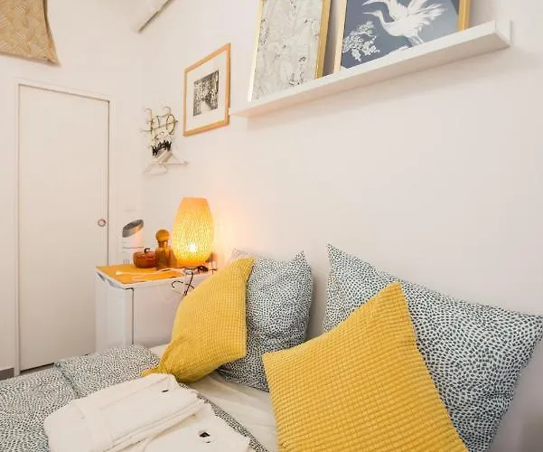 - Moderne - Netflix & Wifi *