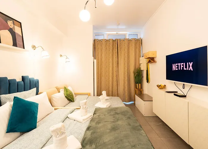- Moderne - Netflix & Wifi * Párizs