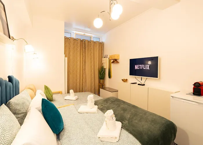 - Moderne - Netflix&wifi Apartment